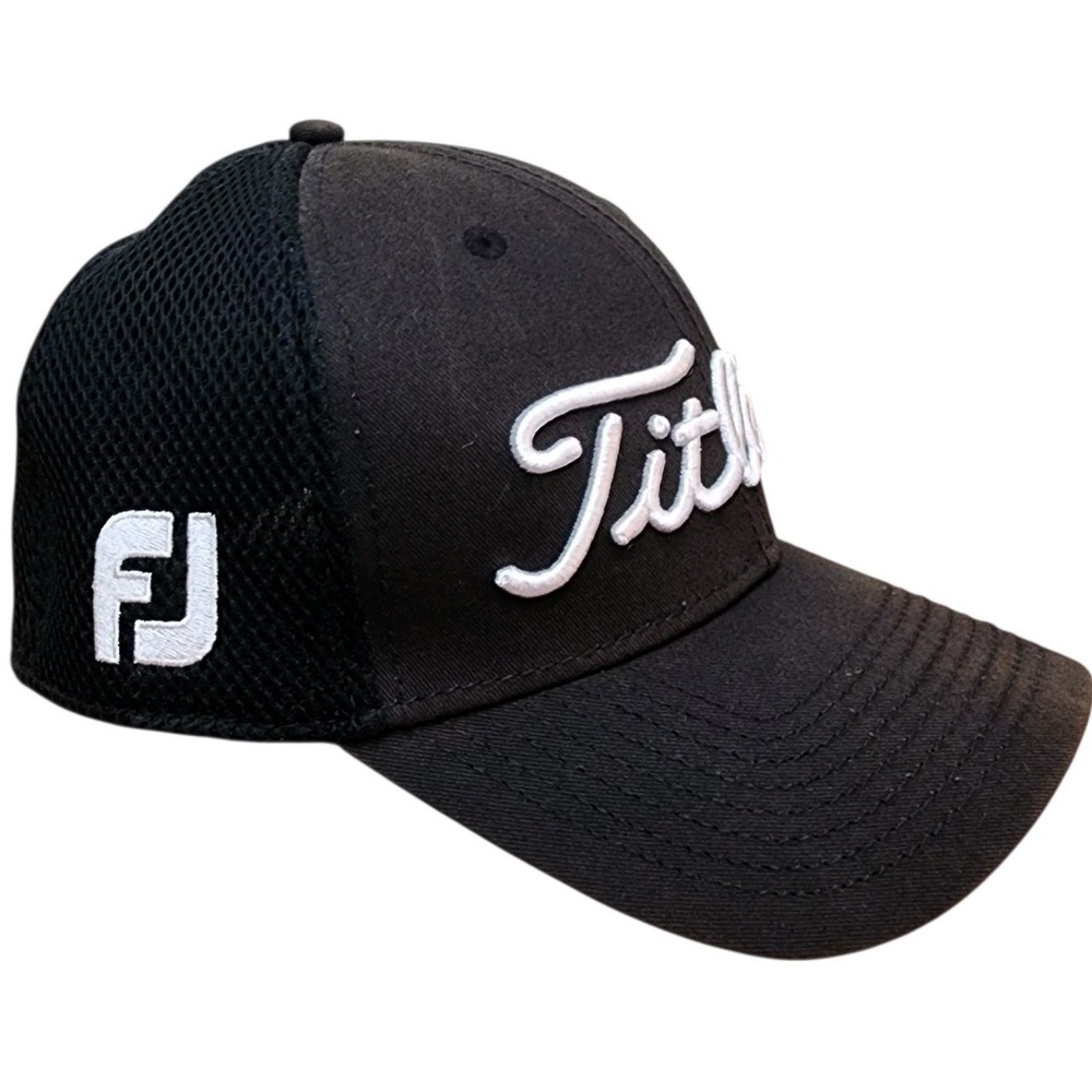 Titleist Golf Hat Footjoy FJ Pro V1 Men's Size Small-Medium Fitted Cap Mesh